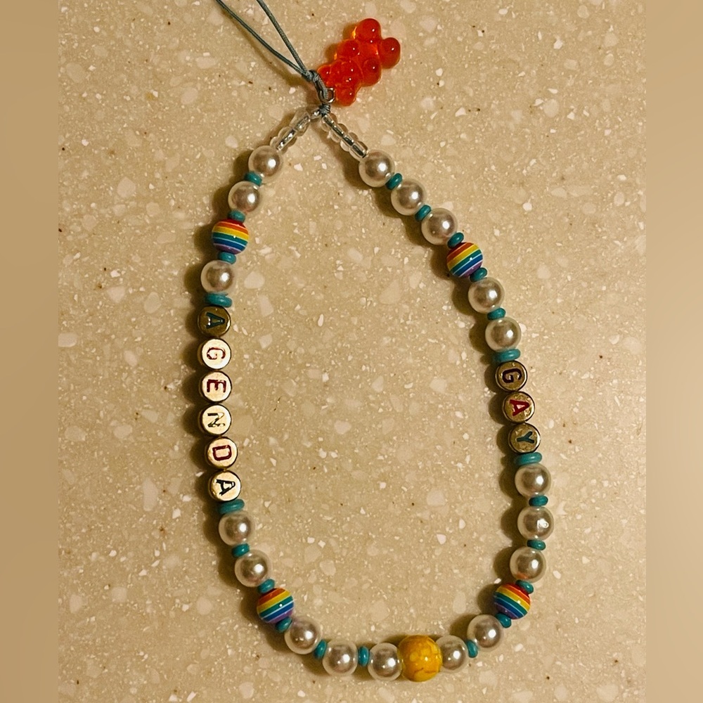 🌈 Pride Phone String! 🌈 - Picture 2 of 5